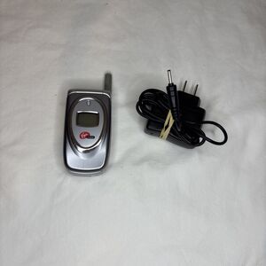 AudioVox CDM-8610VM Virgin Mobile Flip Cell Phone It Powers Up Unknown Passcode